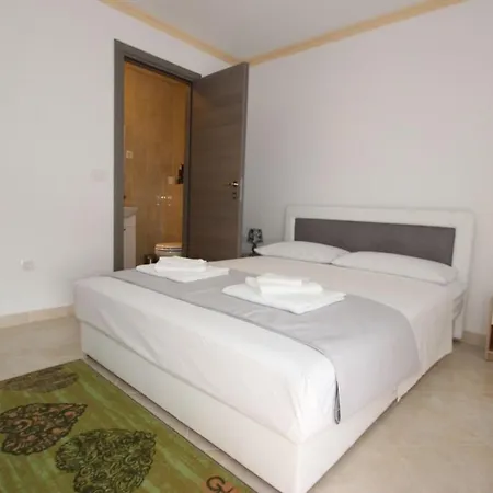 Rooms Amanda In The Historical Center Of Porec Konukevi *