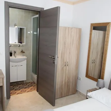 Rooms Amanda In The Historical Center Of Porec Konukevi