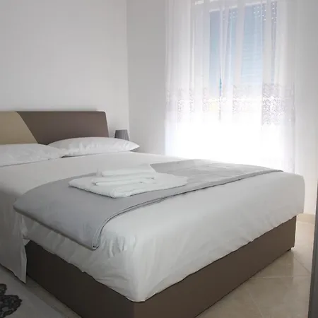 Rooms Amanda In The Historical Center Of Porec Konukevi *