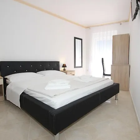 Konukevi Rooms Amanda In The Historical Center Of Porec *