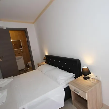 Rooms Amanda In The Historical Center Of Porec Konukevi Poreč